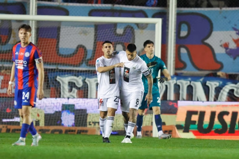 San Lorenzo cayó con Riestra en el regreso de Pipo Gorosito, por Copa Argentina