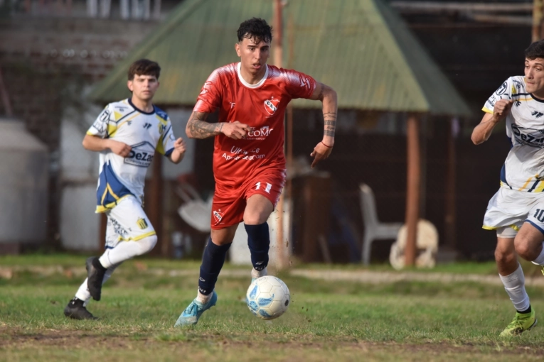 Independiente rescató un empate ante Juventud Urdinarrain en el único partido de la fecha