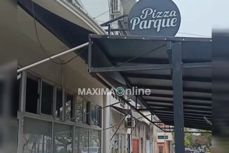 Rompieron un vidrio para robar en una pizzería céntrica