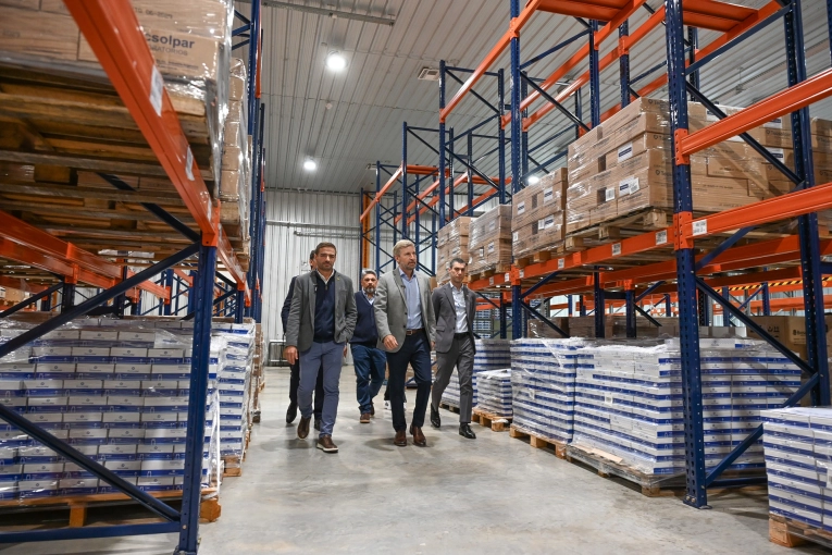 El gobernador presentó el nuevo sistema de compra de medicamentos