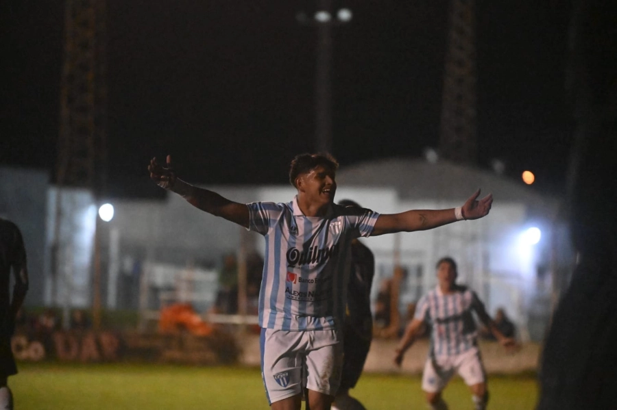 Agust&iacute;n Sol&iacute;s fue el h&eacute;roe de la jornada. Foto: Mauricio R&iacute;os